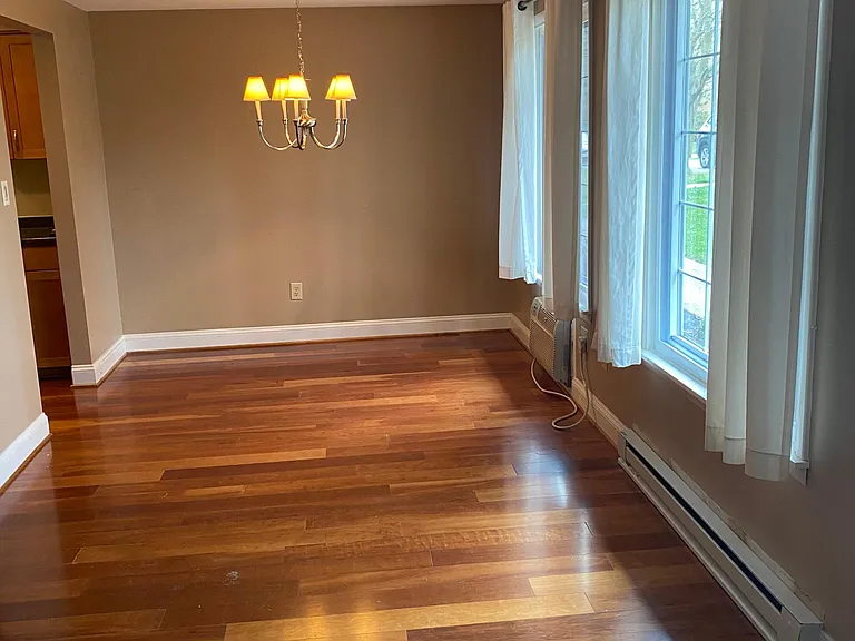 116 Wellington Ct #116 — Photo 4