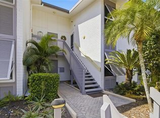1169 W Peppertree Dr #118A, Sarasota, FL 34242