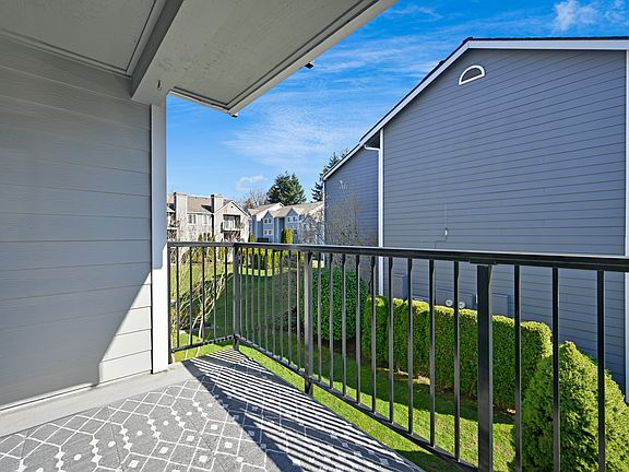 4th image of 12530 109th Ct NE APT F204