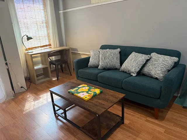 223 Highland Ave — Photo 2
