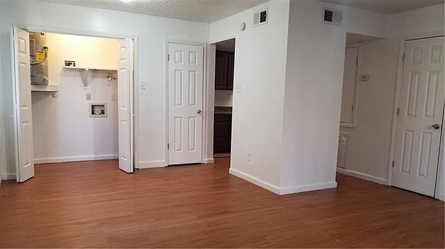 2nd image of 1645 Alexander Ct APT B