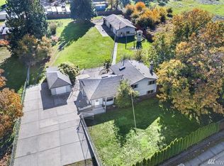 2412 Marine Dr NE, Marysville, WA 98271