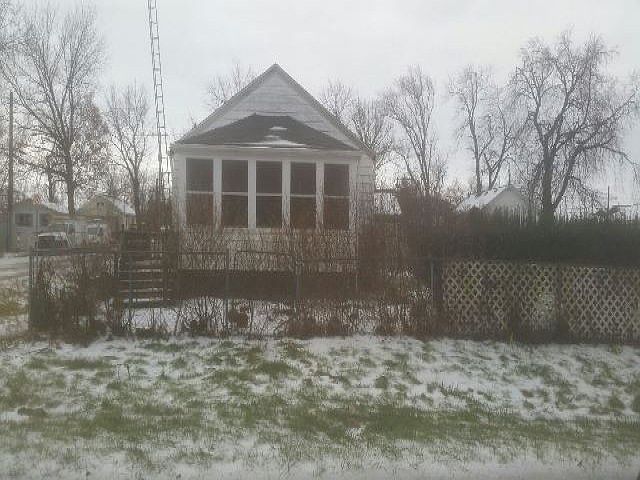 1st image of 2174 E McLean Ave