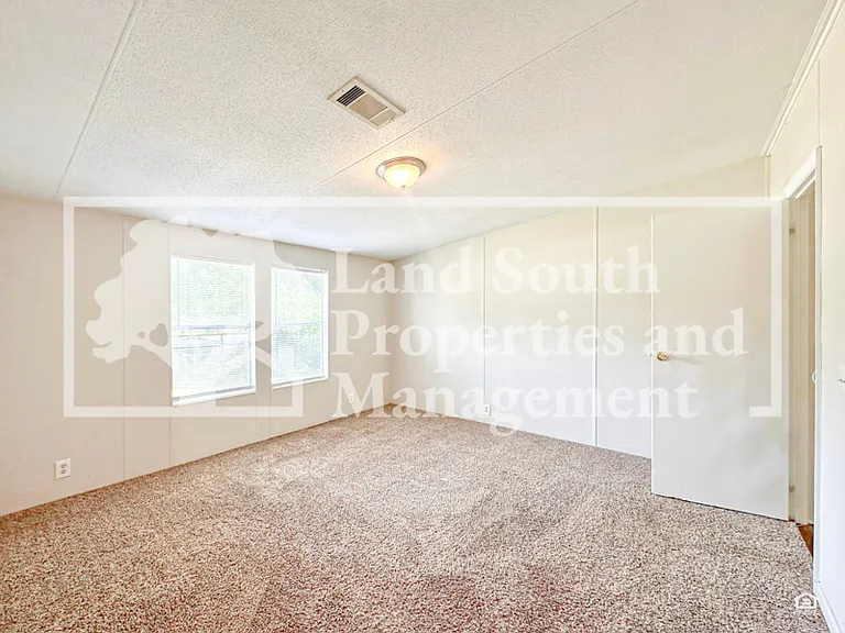 3230 J And J Manor Rd — Photo 11