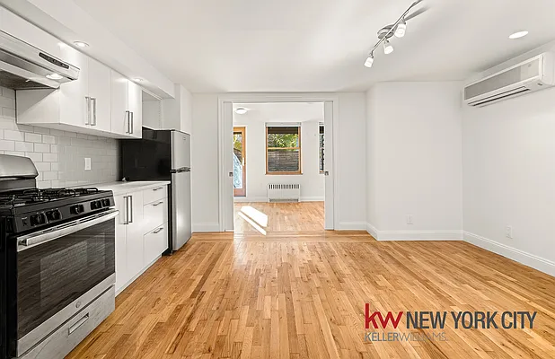 Rented by Keller Williams NYC | media 23