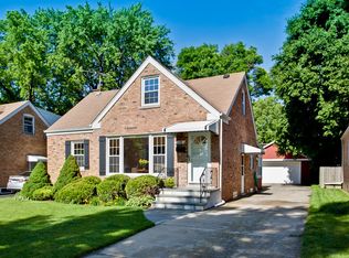 108 N Maple St, Mount Prospect, IL 60056