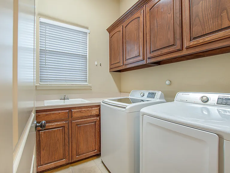 1838 Crowbridge Dr — Photo 17