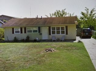 10007 Donau Ln, Louisville, KY 40272