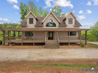405 Horsley Ln, Gladstone, VA 24553