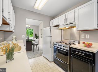 17405 Blossom View Dr, Olney, MD 20832