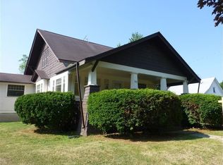 121 W State St, Scottville, MI 49454