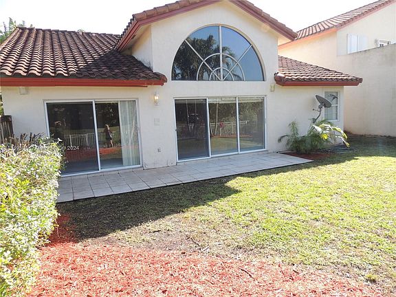 4th image of 5108 NW 106th Ave