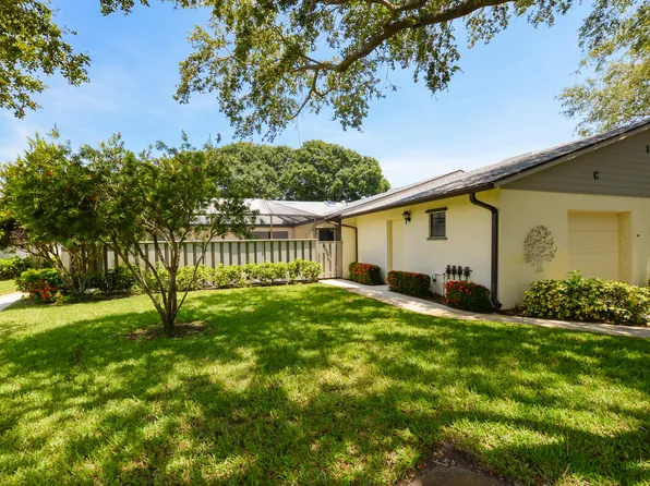 1427 Captains Walk #C, Fort Pierce, FL 34950