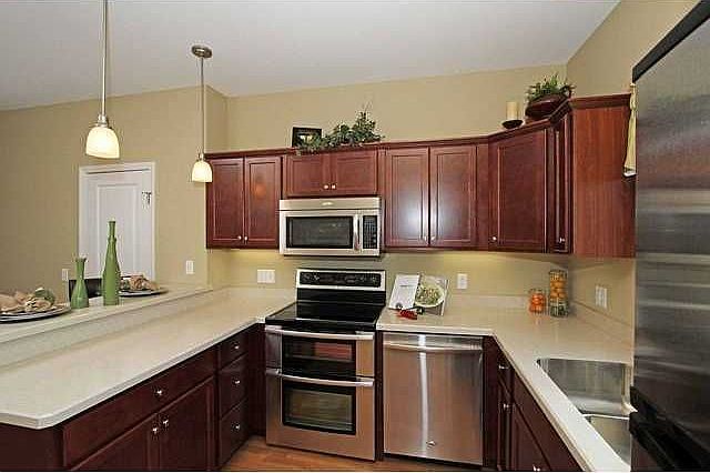 2nd image of 1630 Brooklynn Park E