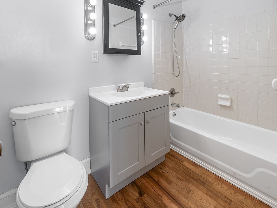 1st image of 500 W Saint Catherine St #2 B