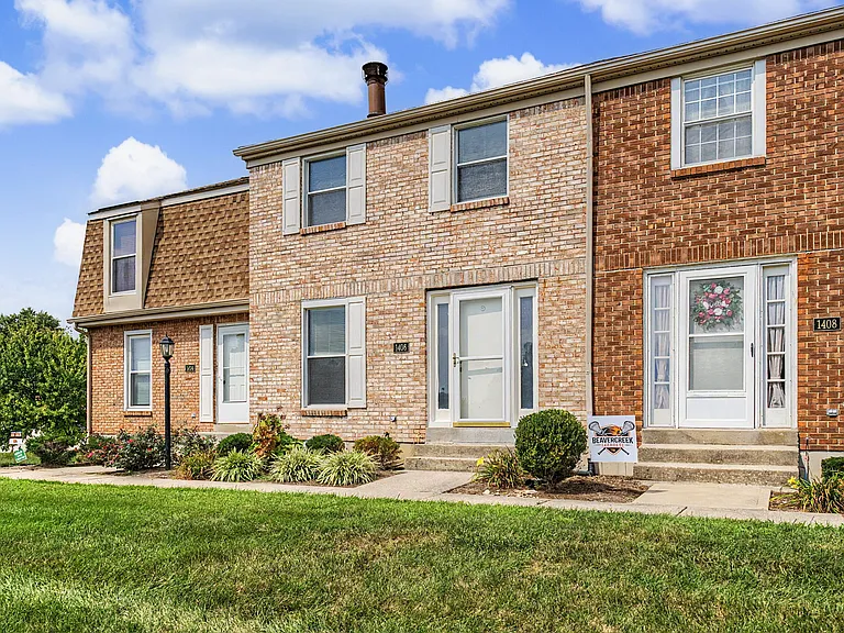 1406 Old Town Ct — Photo 1
