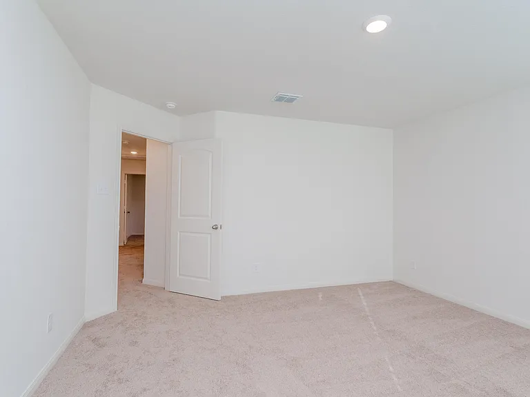 15214 Harbor Lndg — Photo 11