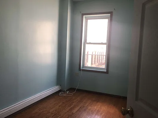 Rented by Compass | media 23