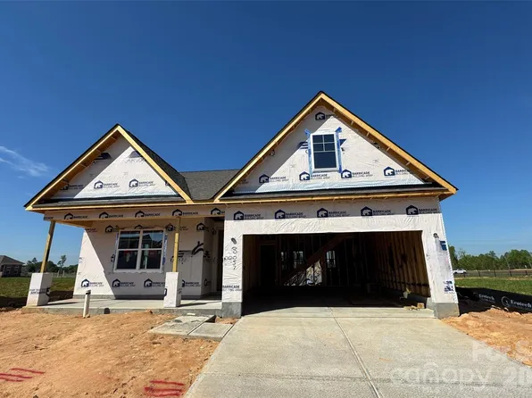 3057 Constitution Ln, Gastonia, NC 28056