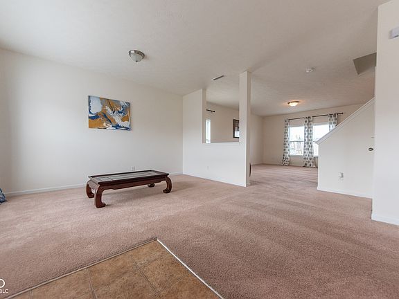 3rd image of 4712 Clairmont Dr