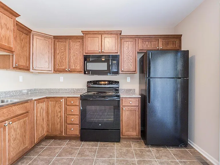 Parkway Oaks Townhomes and Duplexes — Photo 45
