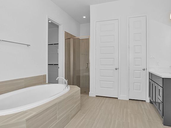 5th image of 444 Dove Meadow Ln