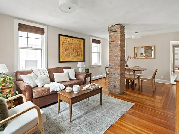 570 Franklin St #1, Cambridge, MA 02139