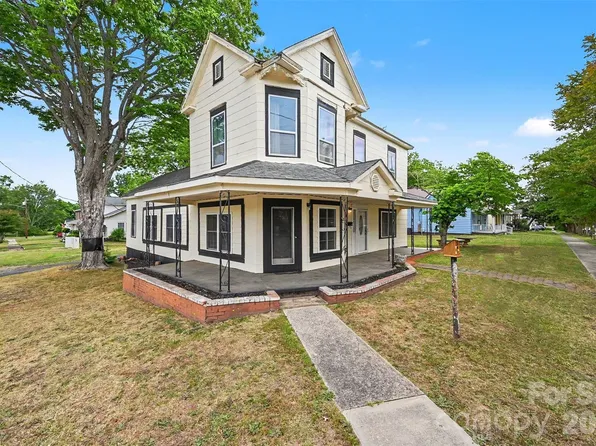 418 S Yadkin Ave, Spencer, NC 28159