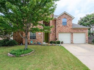 2512 Great Bear Ln, Denton, TX 76210