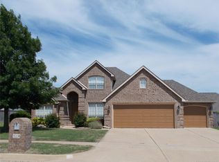 124 Prairie Ridge Ct, Bartlesville, OK 74006