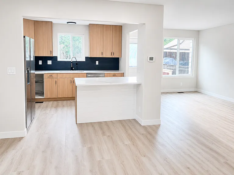 10595 Milwaukee St — Photo 4