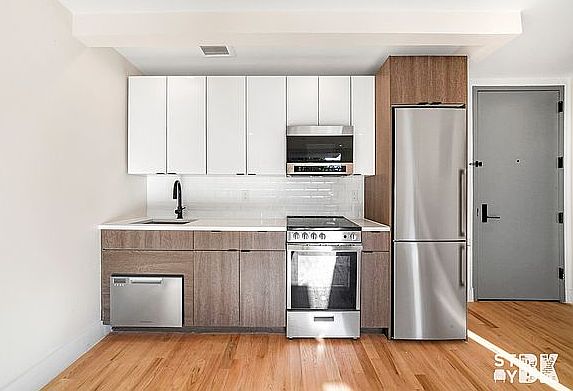 5th image of 290 Tompkins Ave APT 3B