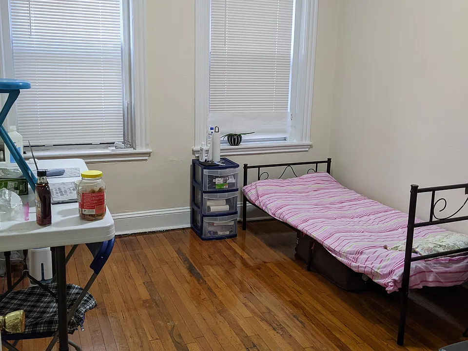 360 Riverway #12