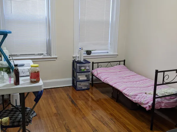 360 Riverway APT 12, Boston, MA 02115