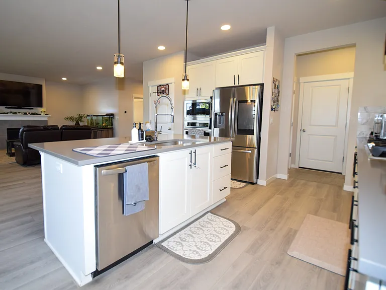 1690 S Quartz Dr — Photo 13