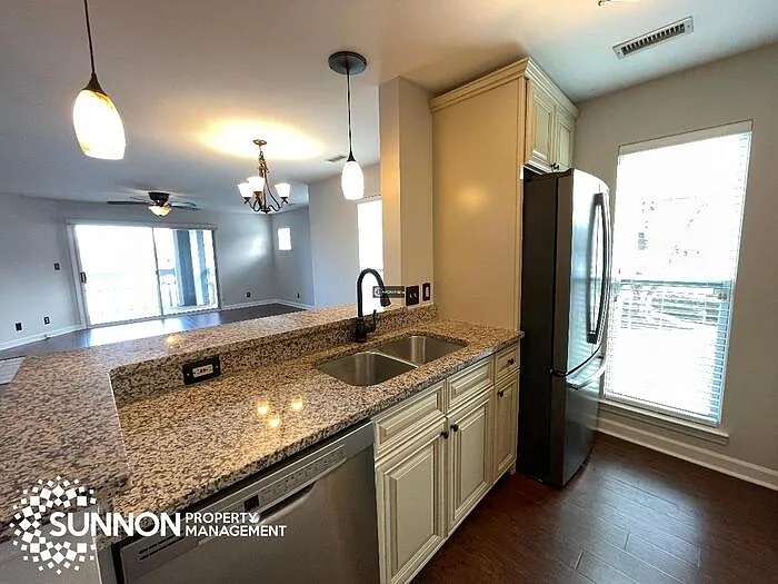 18795 Vineyard Point Ln #2 — Photo 3