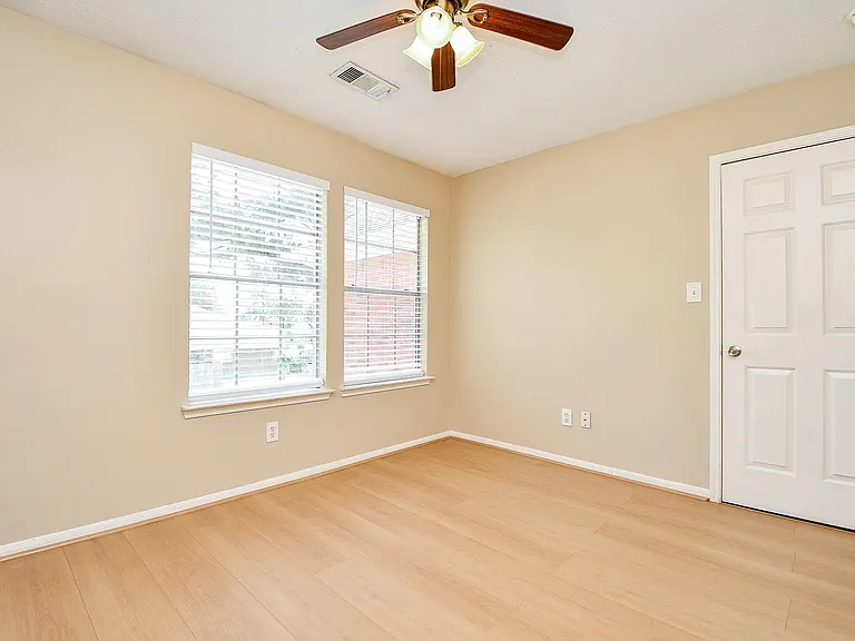 11707 Turtle Lake Dr — Photo 17