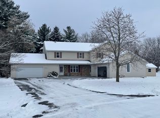 262 Somerset Gln #262, Wales, WI 53183