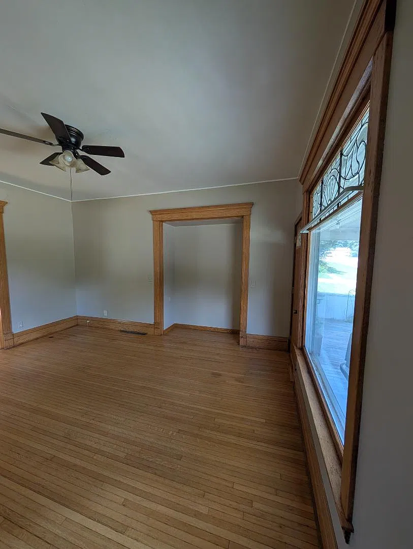 206 Oak St - 206 Oak St (Lower) — Photo 2