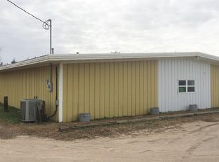 1305 E Douglas St, Oneill, NE 68763