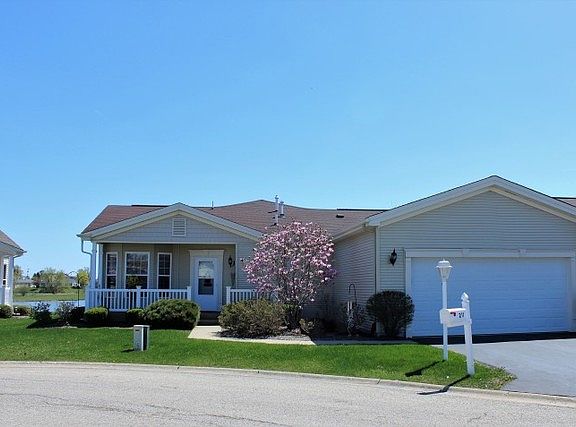 3rd image of 211 Saddleshire Ct