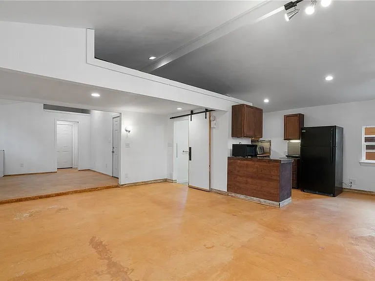 4414 Diane Dr #1B — Photo 3