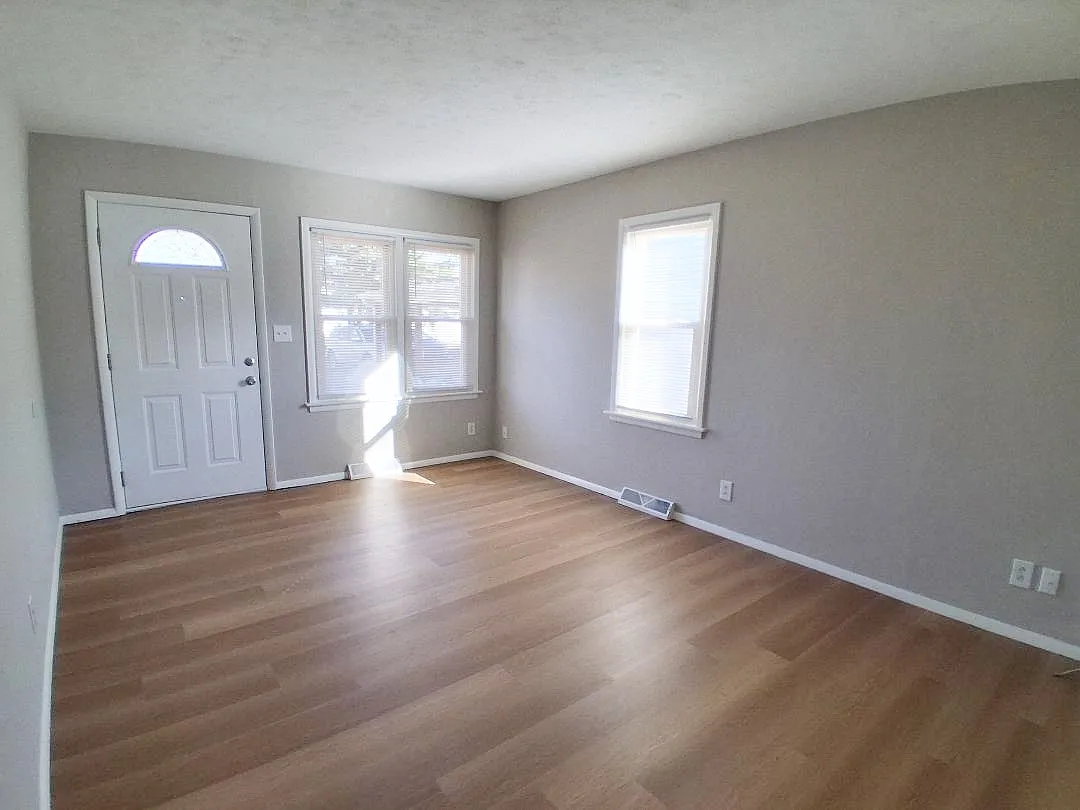 2 bed, 929 sqft, $1,199 — Photo 4