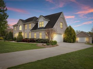 7591 Trebbiano Dr, Kernersville, NC 27284