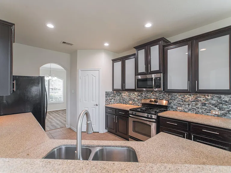 25618 Crisp Spring Ln — Photo 16