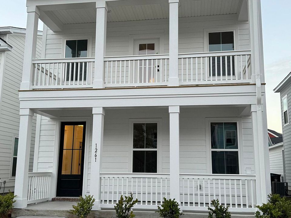 2nd image of 1261 Crooked Oak Rd
