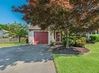 165 N Timber Rd, Holland, PA 18966