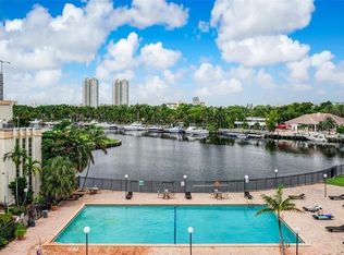 2000 Atlantic Shores Blvd APT 306, Hallandale, FL 33009