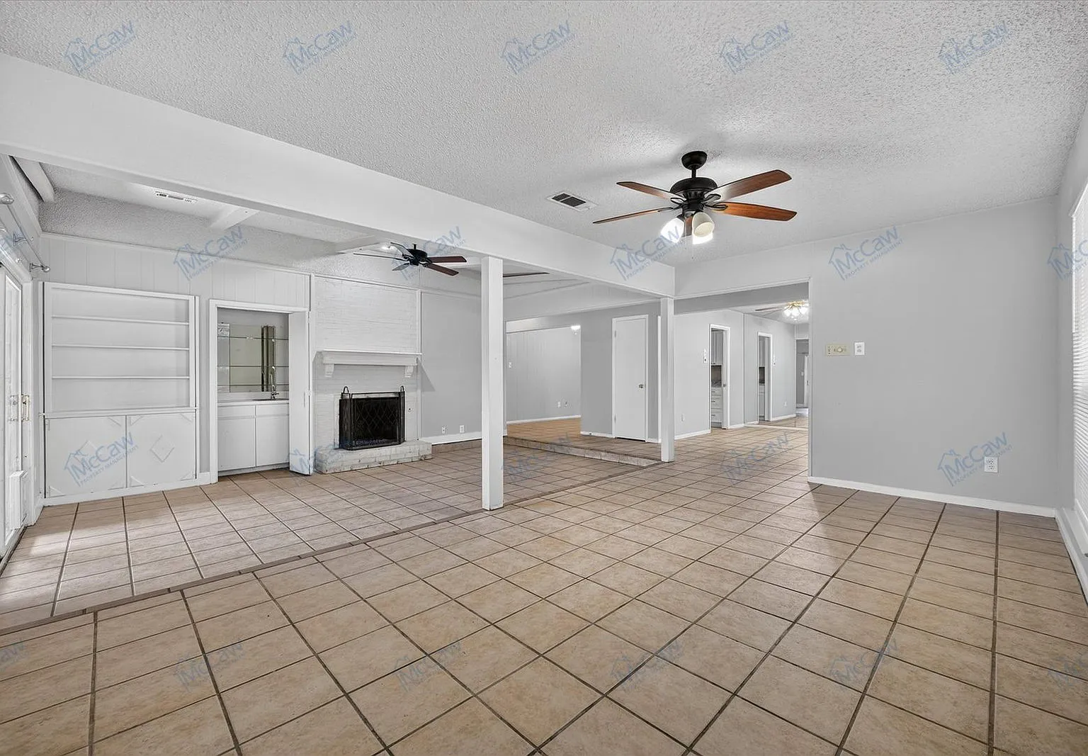 3 bed, 2.0 bath, 1698 sqft, $1,900 — Photo 4