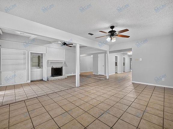 3rd image of 4902 Inverness Ave